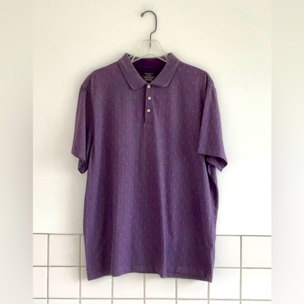 Van Heusen Men’s 3 Button 1/2 Placket  Polo Shirt  Purple Size. XL